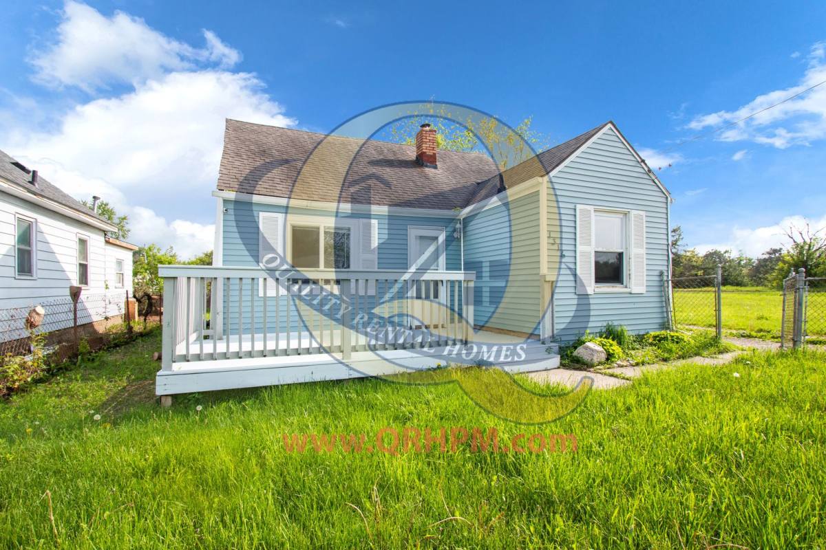 House for rent at 1316 James St, Burton, MI 48529