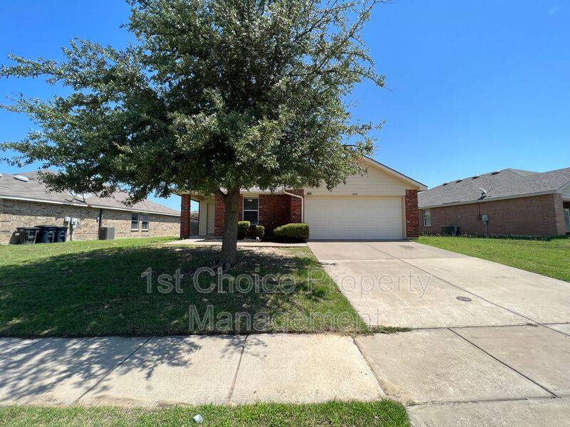 House for rent at 4888 Parkview Hills Lane, Fort Worth, TX 76179