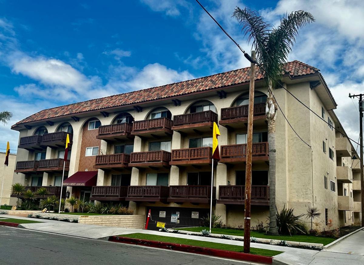 Apartment for rent at 3707 Garnet St, Torrance, CA 90503