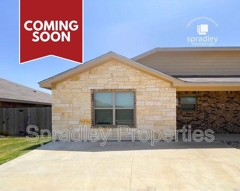 Townhouse for rent at 927 Laila Lane, Belton, TX 76513