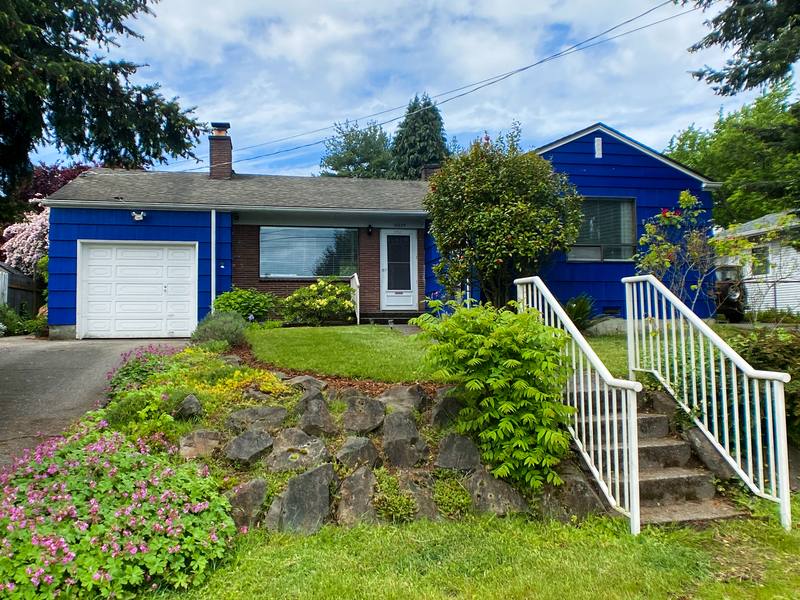 House for rent at 10229 38th Ave SW, Seattle, WA 98146