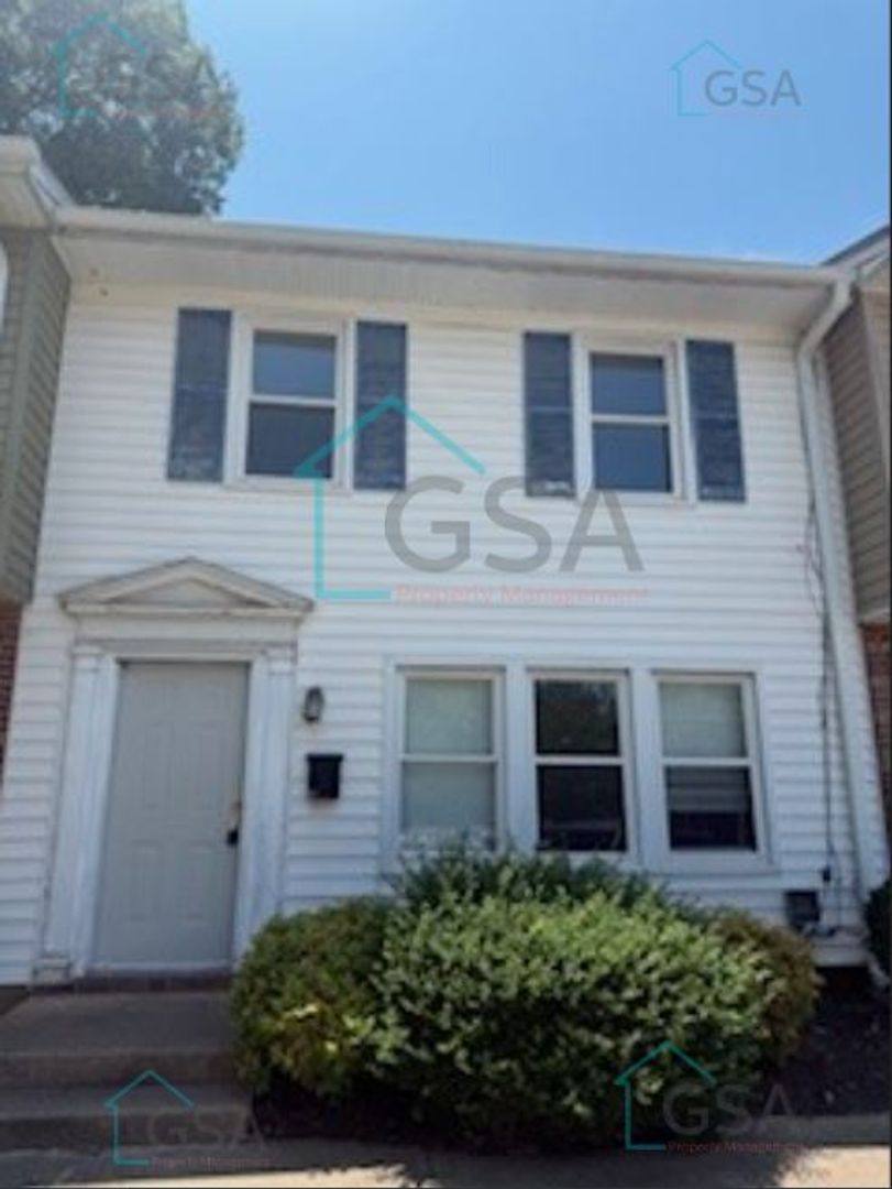 Townhouse for rent at 75 Pine Creek Court Extension, Greenville, SC 29605