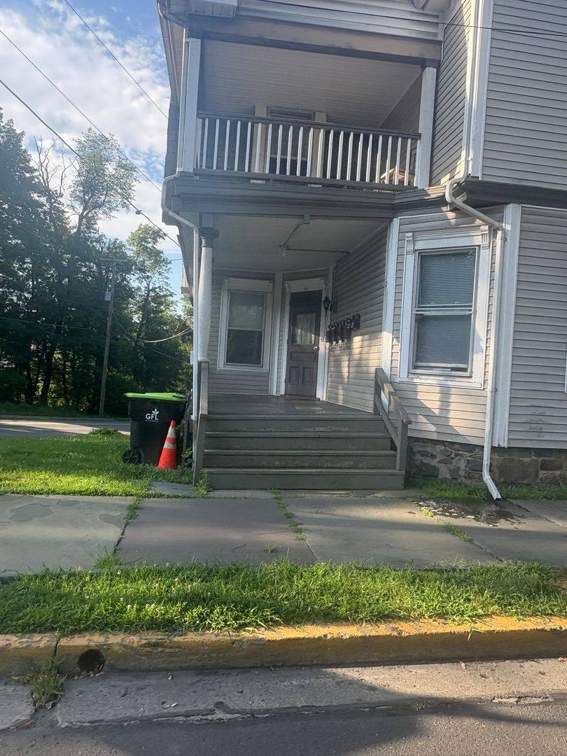 Apartment for rent at 501-503 Thomas St, Stroudsburg, PA 18360