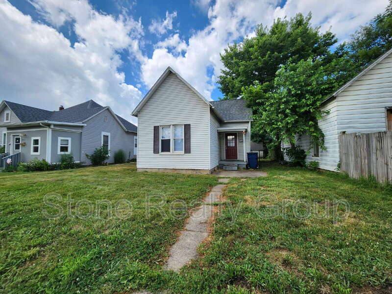 House for rent at 1119 S 11th St, Terre Haute, IN 47802