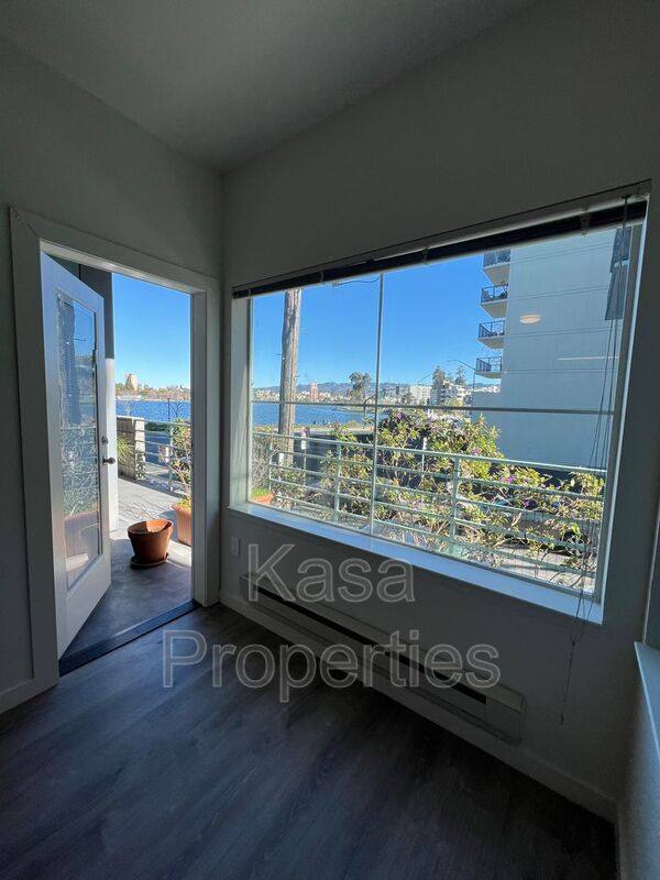 Apartment for rent at 1524 1st Ave #202, Oakland, CA 94606
