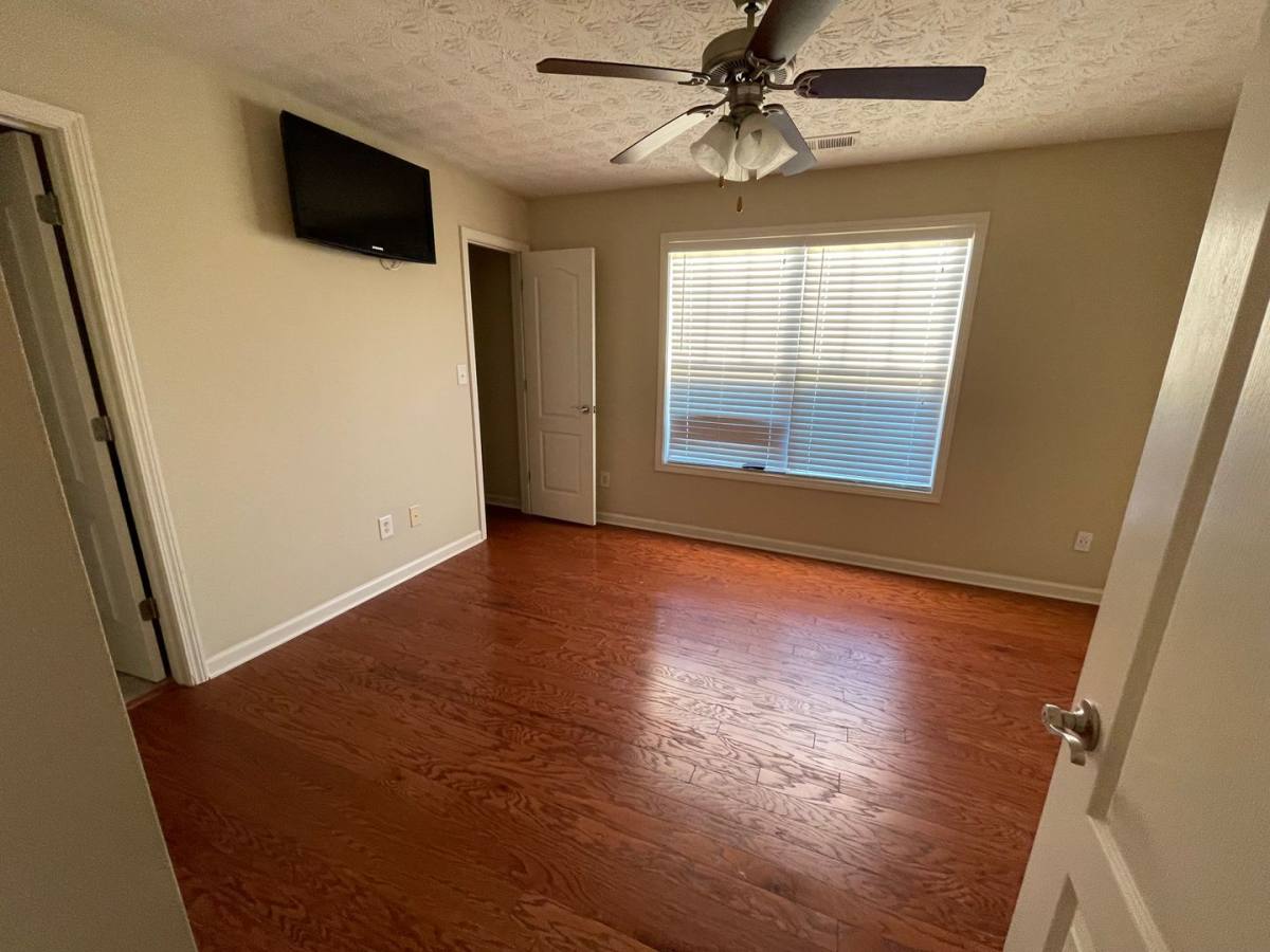 House for rent at 1041 Apple Orchard Lane, Greensboro, GA 30642