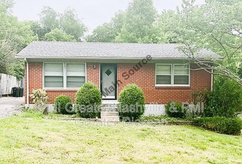 House for rent at 111 River Rd, Hendersonville, TN 37075