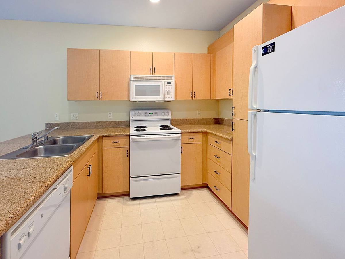Apartment for rent at 1501 Front St, San Diego, CA 92101