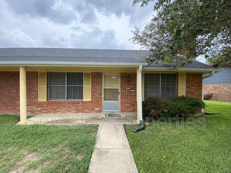 Townhouse for rent at 803 Apache Dr, Temple, TX 76504