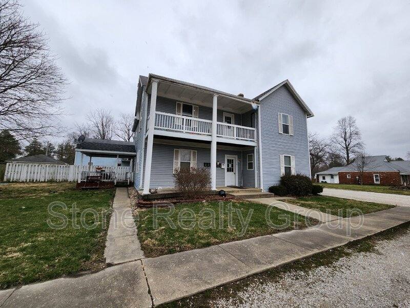 Apartment for rent at 510 N Virginia St #2, Rockville, IN 47872