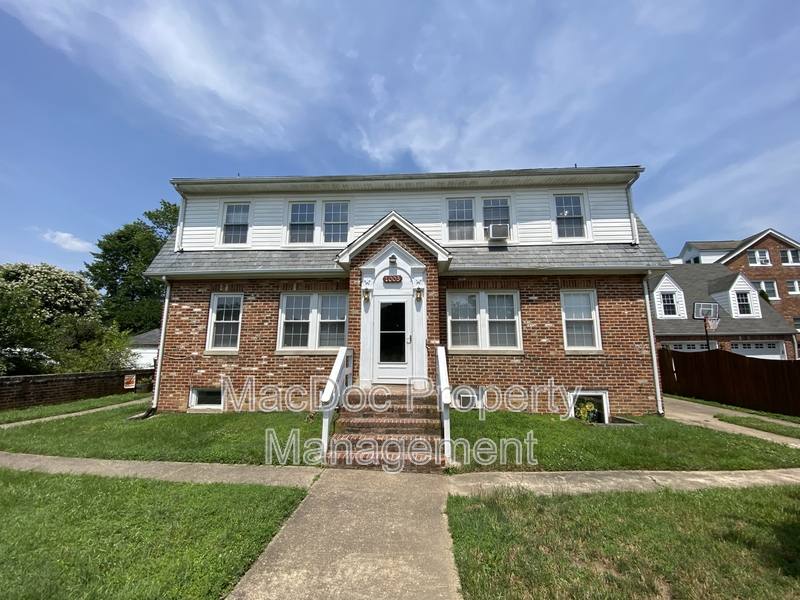 Apartment for rent at 1003 Kenmore Ave #3, Fredericksburg, VA 22401