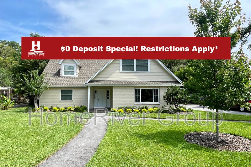 House for rent at 2105 W Country Club Dr, Tampa, FL 33612