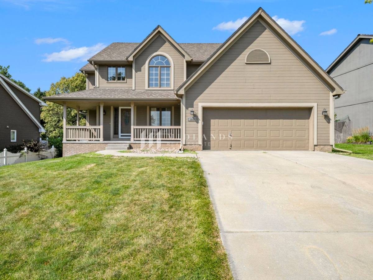 House for rent at 1218 Limerick Rd, Papillion, NE 68046