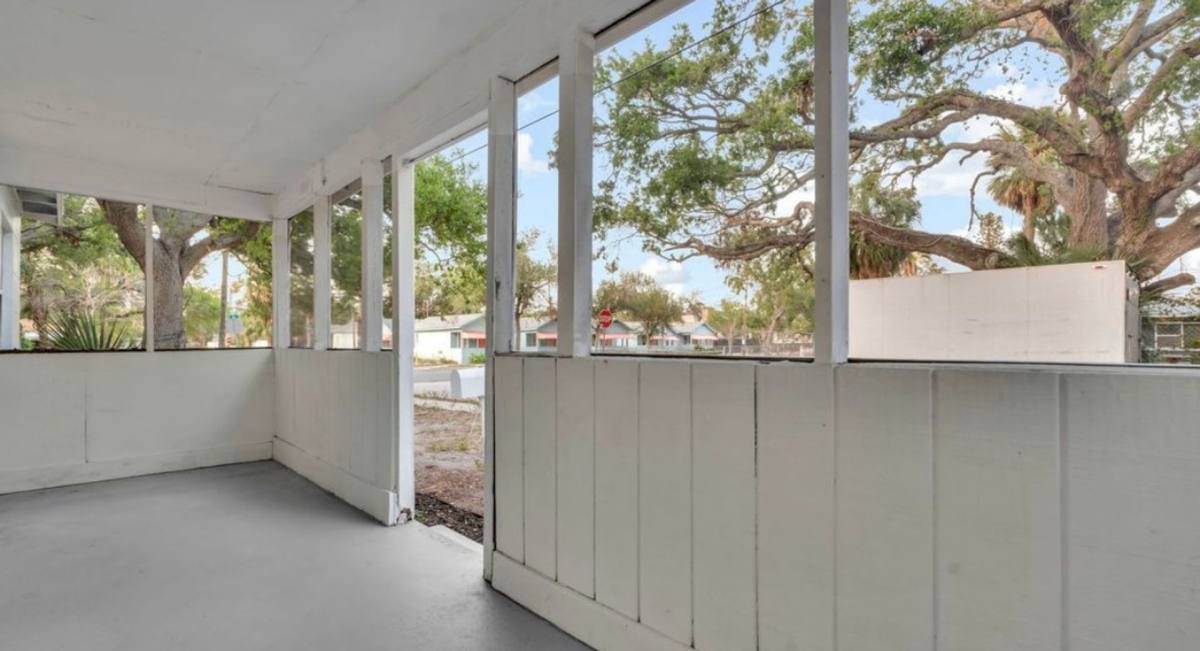 House for rent at 1501 5th St S, Saint Petersburg, FL 33701
