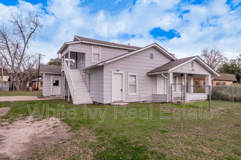 Apartment for rent at 200 W Caroline St #B, Trinity, TX 75862