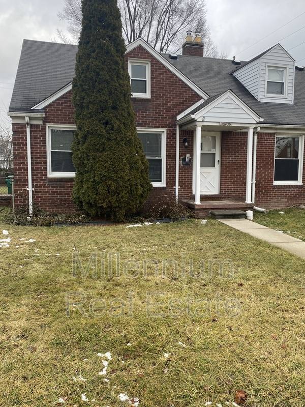 Townhouse for rent at 23708 Brittany, Eastpointe, MI 48021