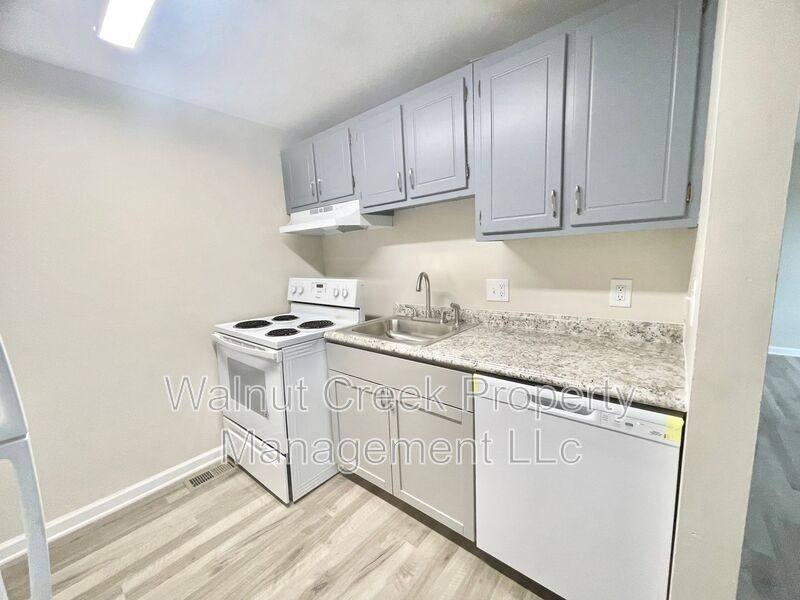 Apartment for rent at 5520 Beavercrest Dr #14, Lorain, OH 44053
