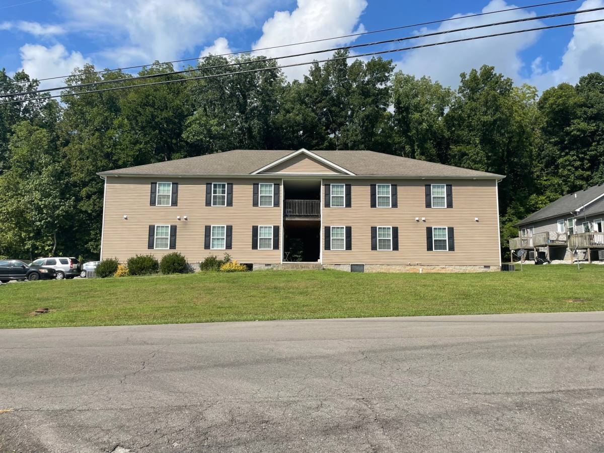 Apartment for rent at 429 Upper Stone Ave, Bowling Green, KY 42101