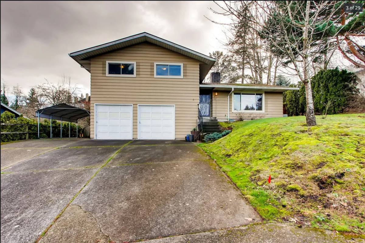 House for rent at 5062 SW Freeman Court, Portland, OR 97219