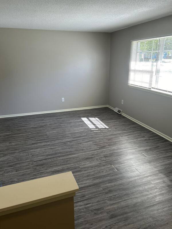Townhouse for rent at 8404 Sterling Ave, Kansas City, MO 64138