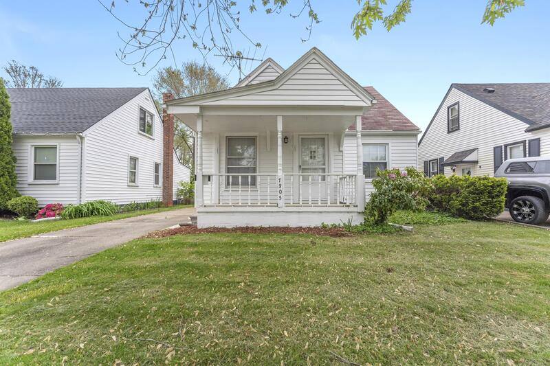 House for rent at 7805 Hipp St, Taylor, MI 48180
