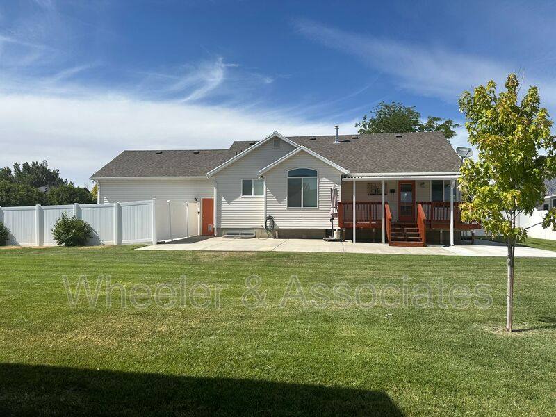 House for rent at 3041 W 3450 N, Ogden, UT 84404