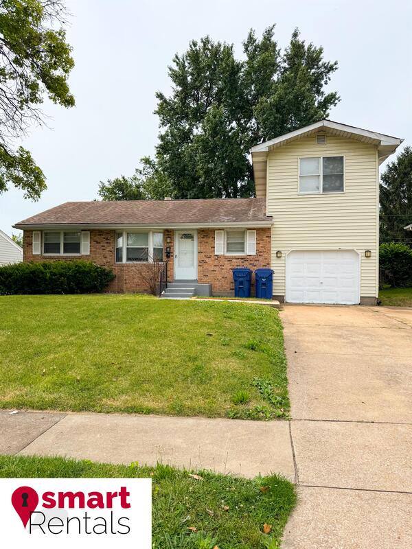 House for rent at 160 Maple Dr, Florissant, MO 63031