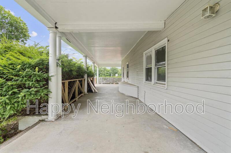 House for rent at 16 Atkins St #1, Meriden, CT 06450