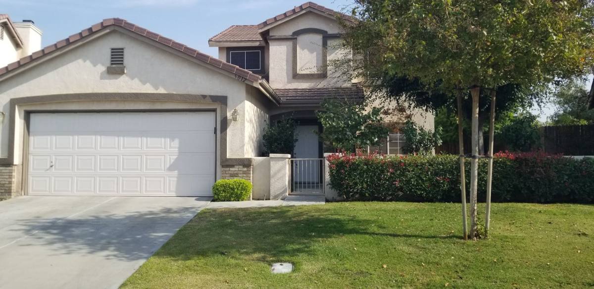 House for rent at 5012 Shadow Branch St, Bakersfield, CA 93313