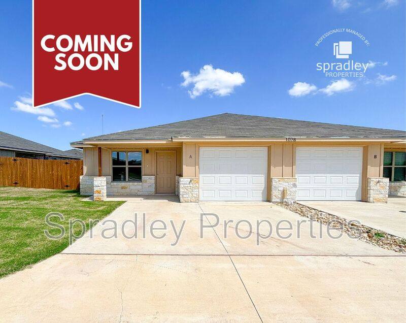 Townhouse for rent at 1004A Menard Court, Belton, TX 76513