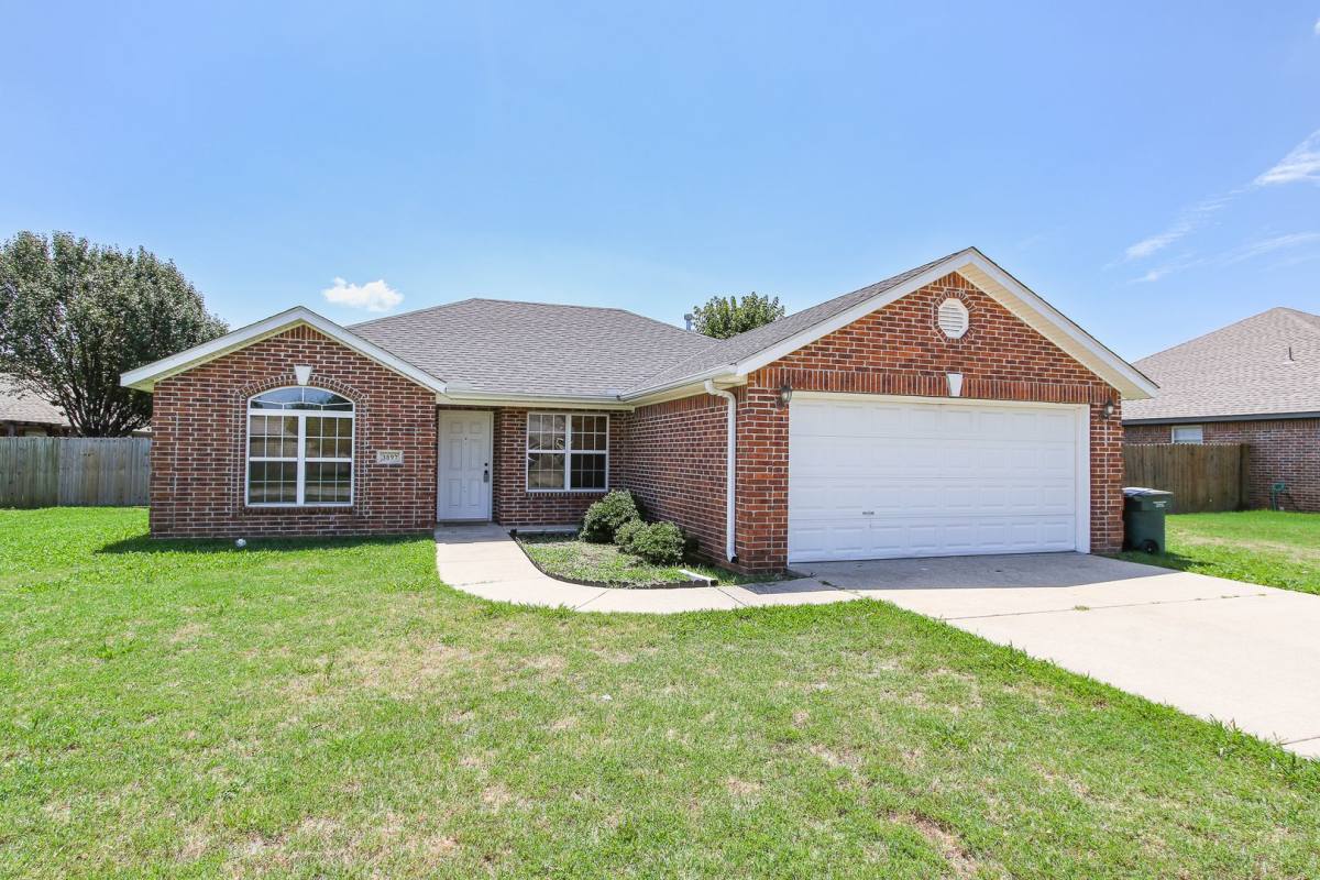 House for rent at 3897 W Mahogany Dr, Fayetteville, AR 72704