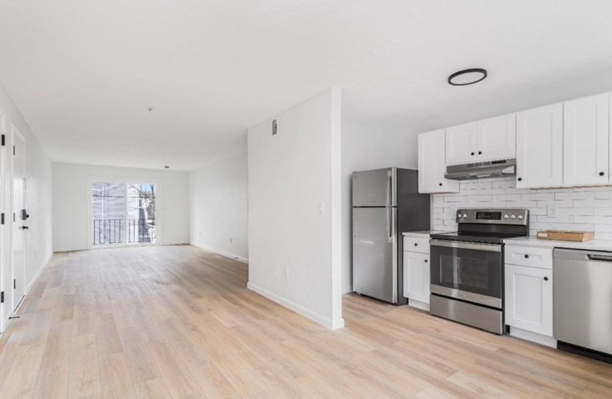Apartment for rent at 648 Washington St, Braintree, MA 02184