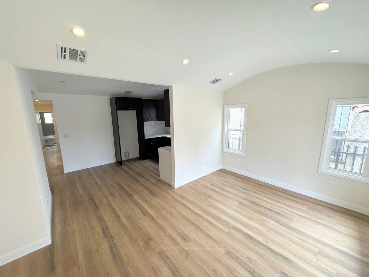 Apartment for rent at 1027 W 58th St, Los Angeles, CA 90037