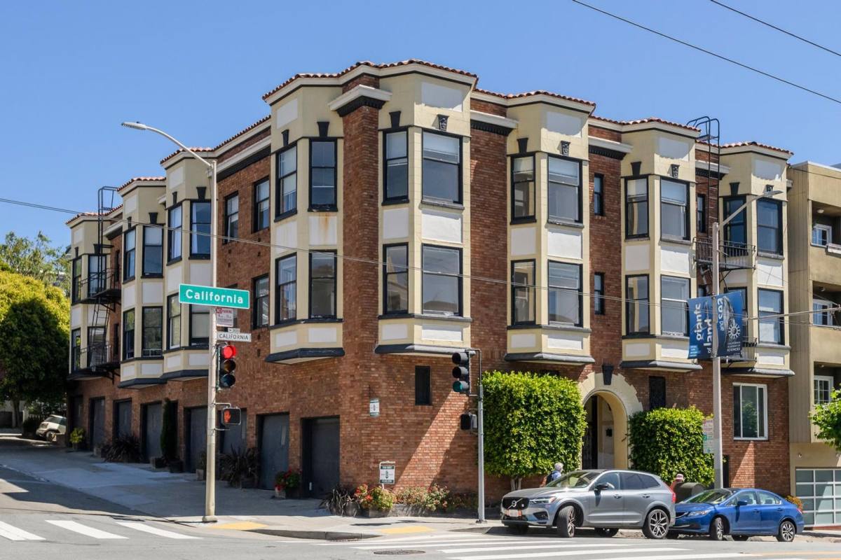 Apartment for rent at 3098 California St, San Francisco, CA 94115
