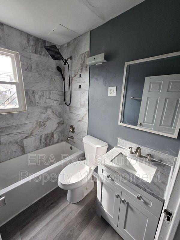 Apartment for rent at 375 S Chase Ave #A, Columbus, OH 43204