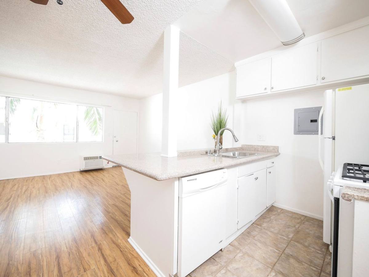 Apartment for rent at 15925 Victory Blvd, Van Nuys, CA 91406
