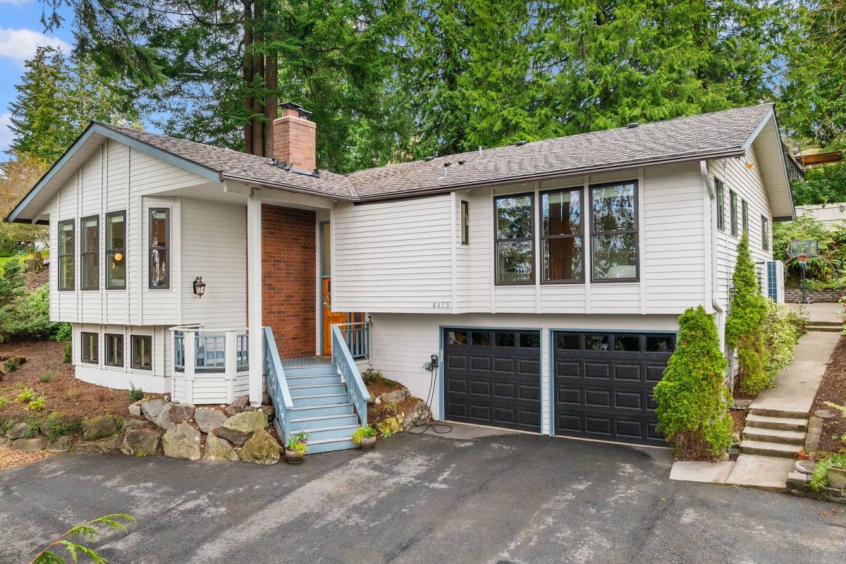 House for rent at 8475 SE 45th St, Mercer Island, WA 98040
