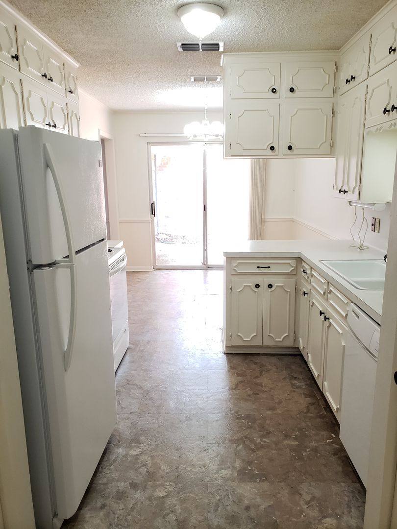 Apartment for rent at 430-434 Top Hill, Tyler, TX 75703