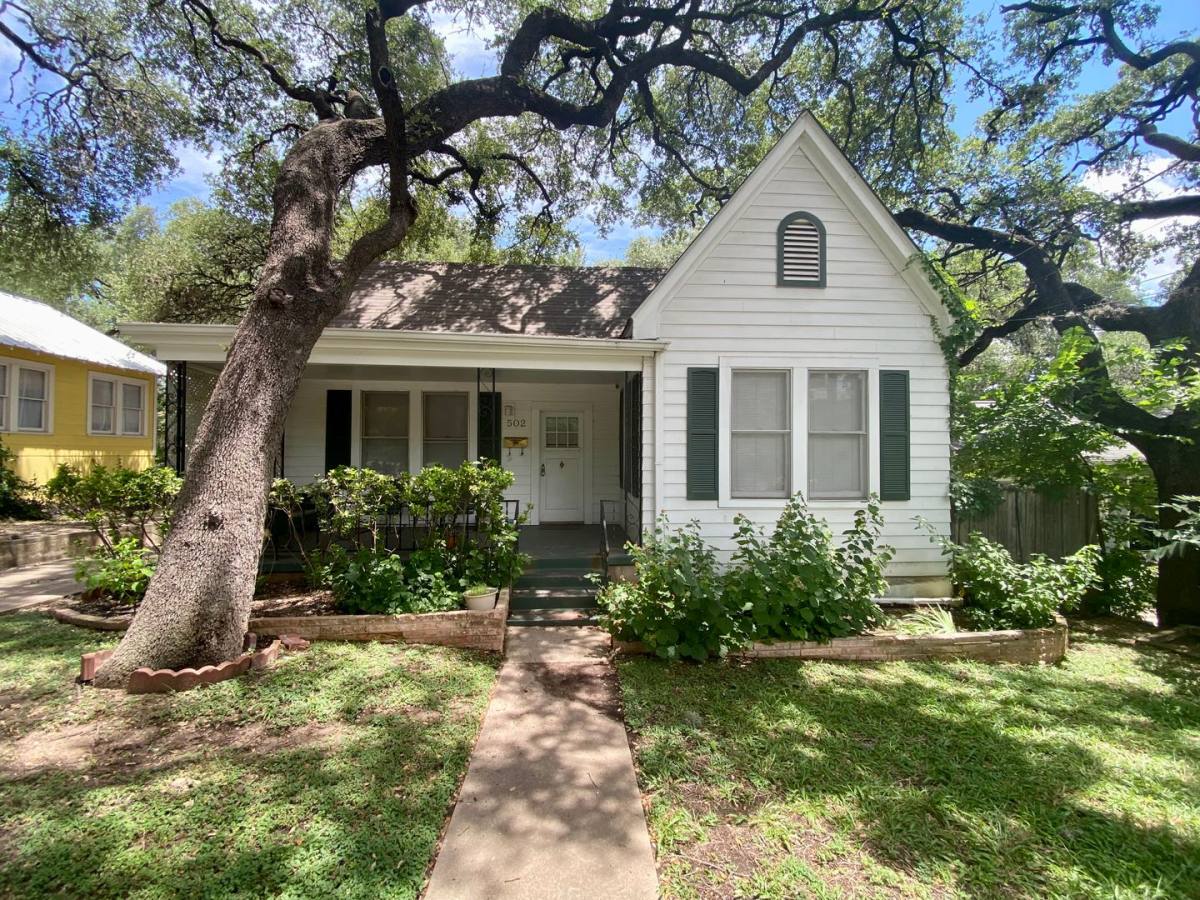 House for rent at 502 Academy Dr, Austin, TX 78704