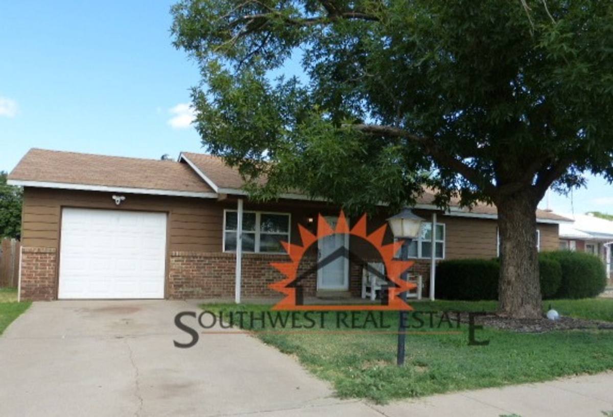 House for rent at 233 Rosa Blvd, Clovis, NM 88101