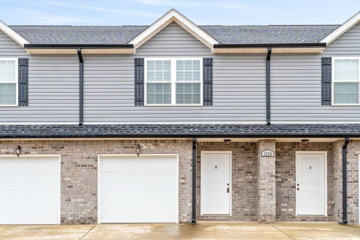 Apartment for rent at 1729 Manning Dr, Clarksville, TN 37042
