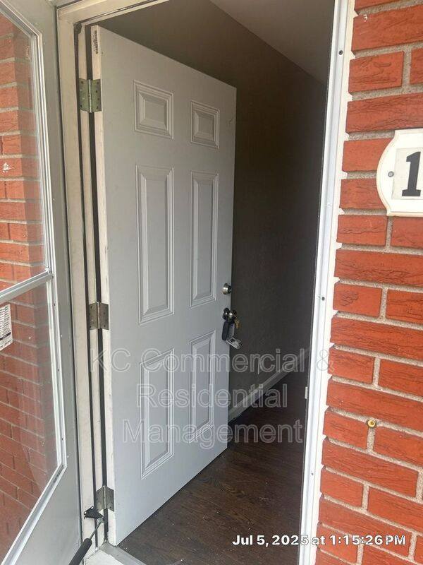 Apartment for rent at 1705 N Lynn St #1705 1 2, Independence, MO 64050
