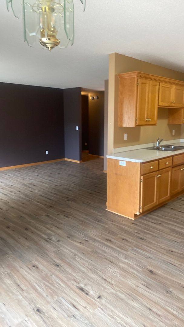 Townhouse for rent at 1702 8th St NE, Staples, MN 56479