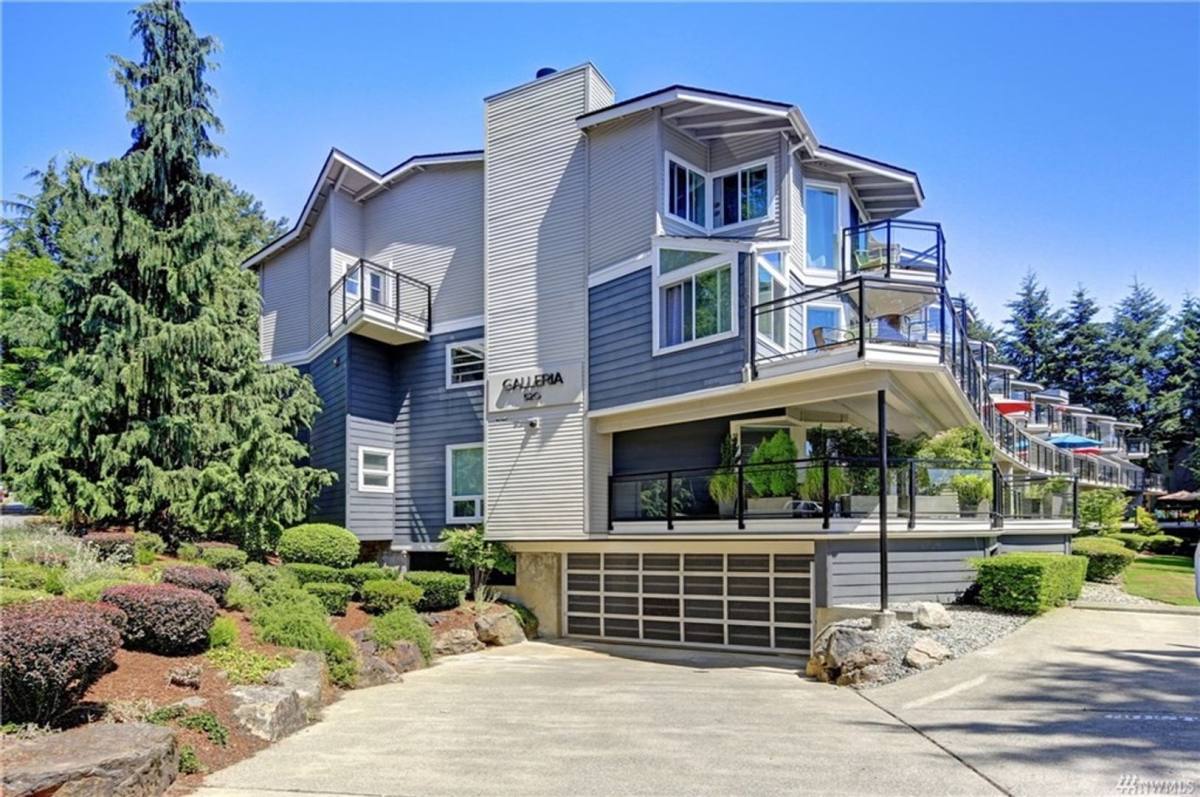 Condo for rent at 520 4th St, Kirkland, WA 98033