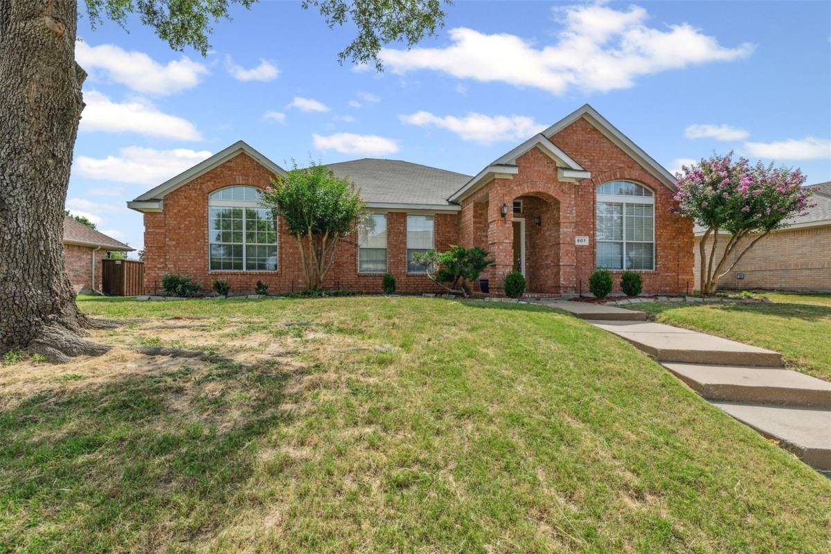House for rent at 807 Cheyenne Dr, Allen, TX 75002