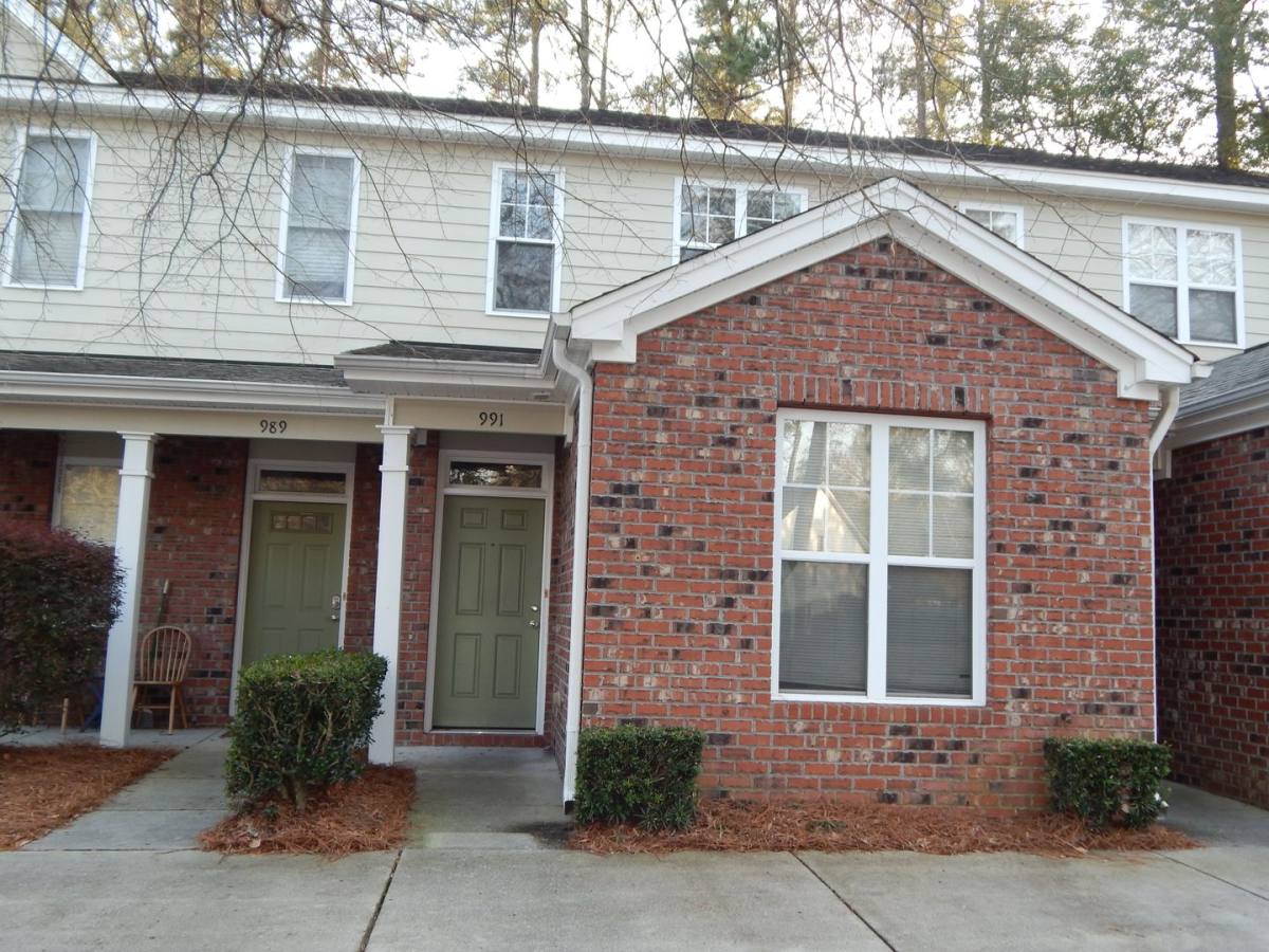 Townhouse for rent at 991 Downey Branch Lane, Wilmington, NC 28403