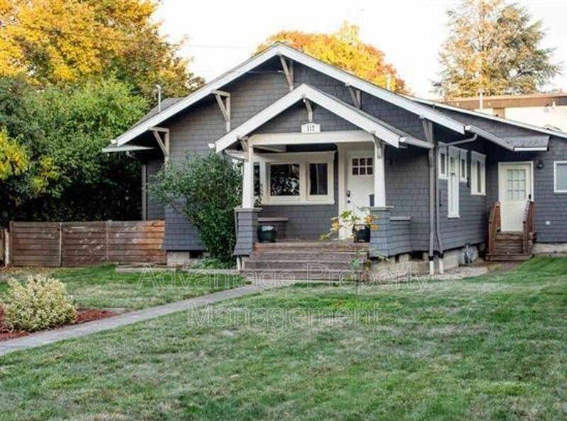 House for rent at 117 NW 11th St, Corvallis, OR 97330
