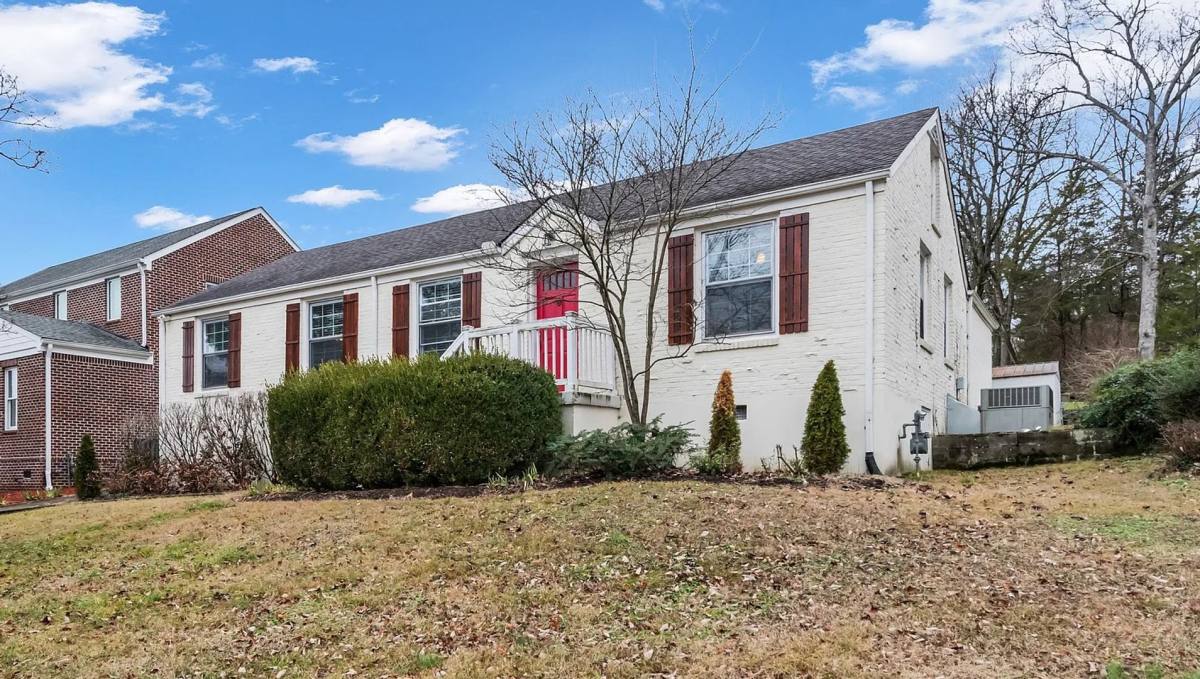 House for rent at 815 Neartop Dr, Nashville, TN 37205
