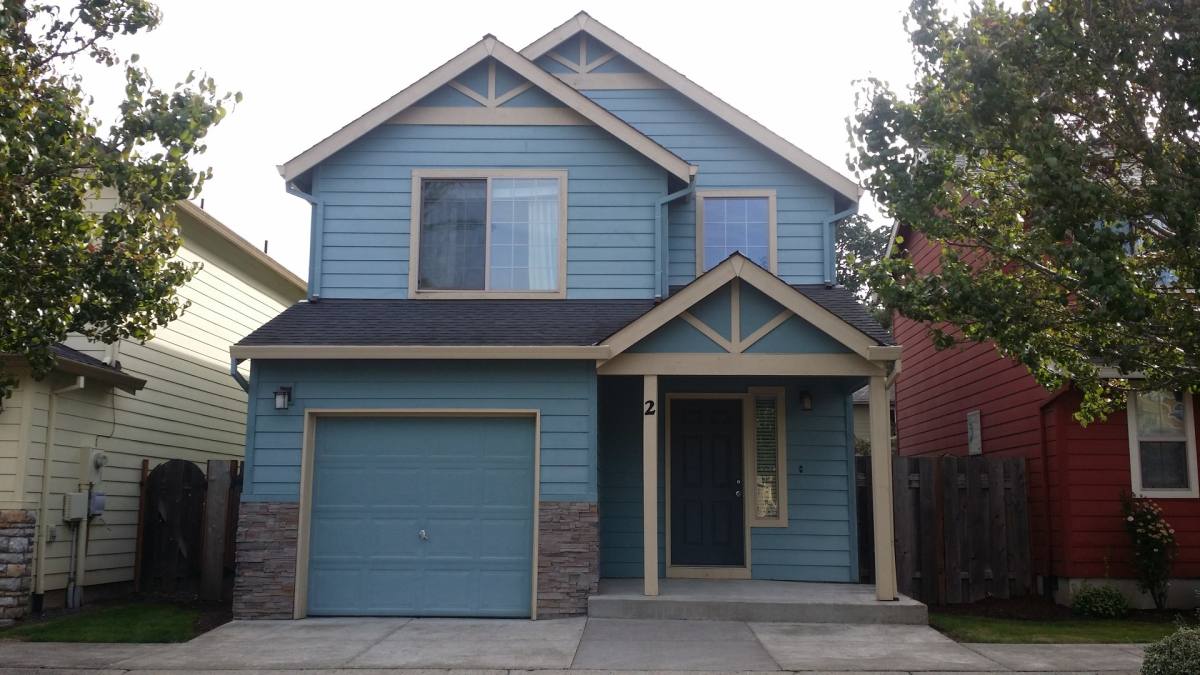 House for rent at 800 W First St, Newberg, OR 97132