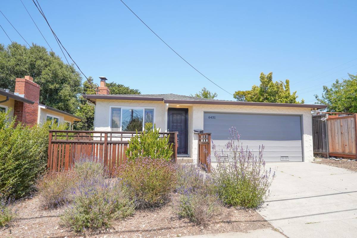 House for rent at 6431 Kensington Ave, Richmond, CA 94805